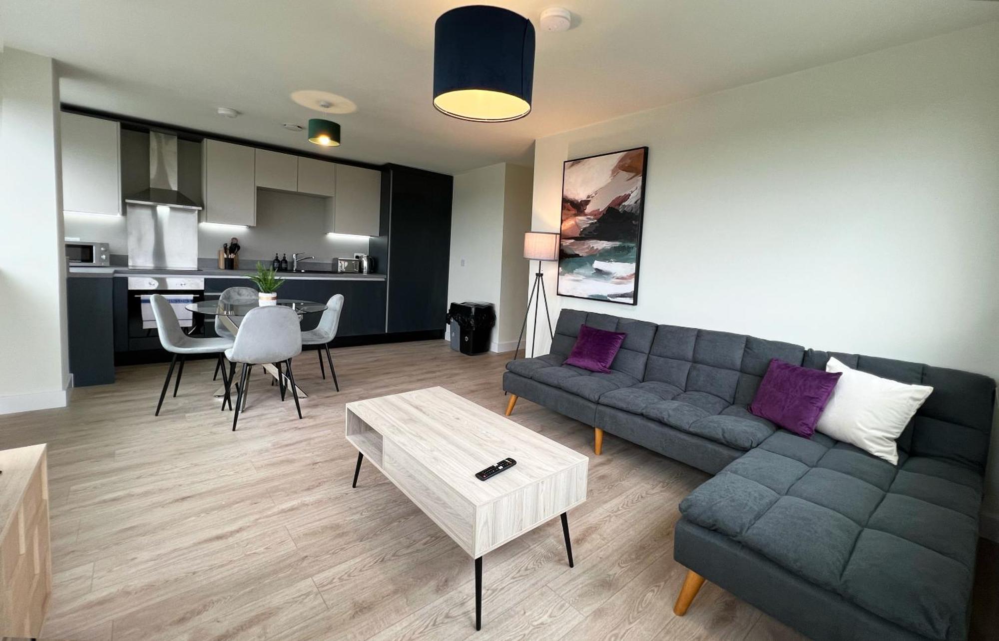 The Kaizen Apartment West Bromwich Room photo