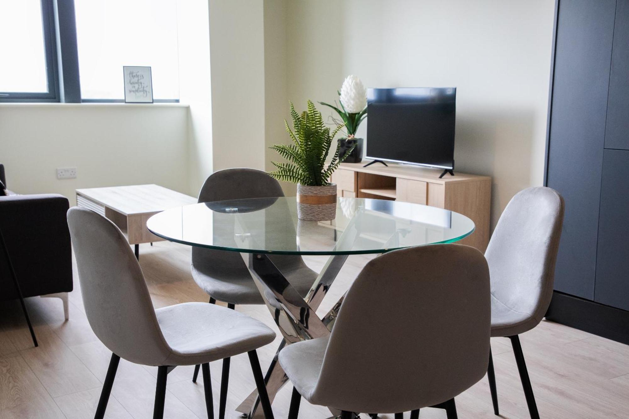 The Kaizen Apartment West Bromwich Room photo