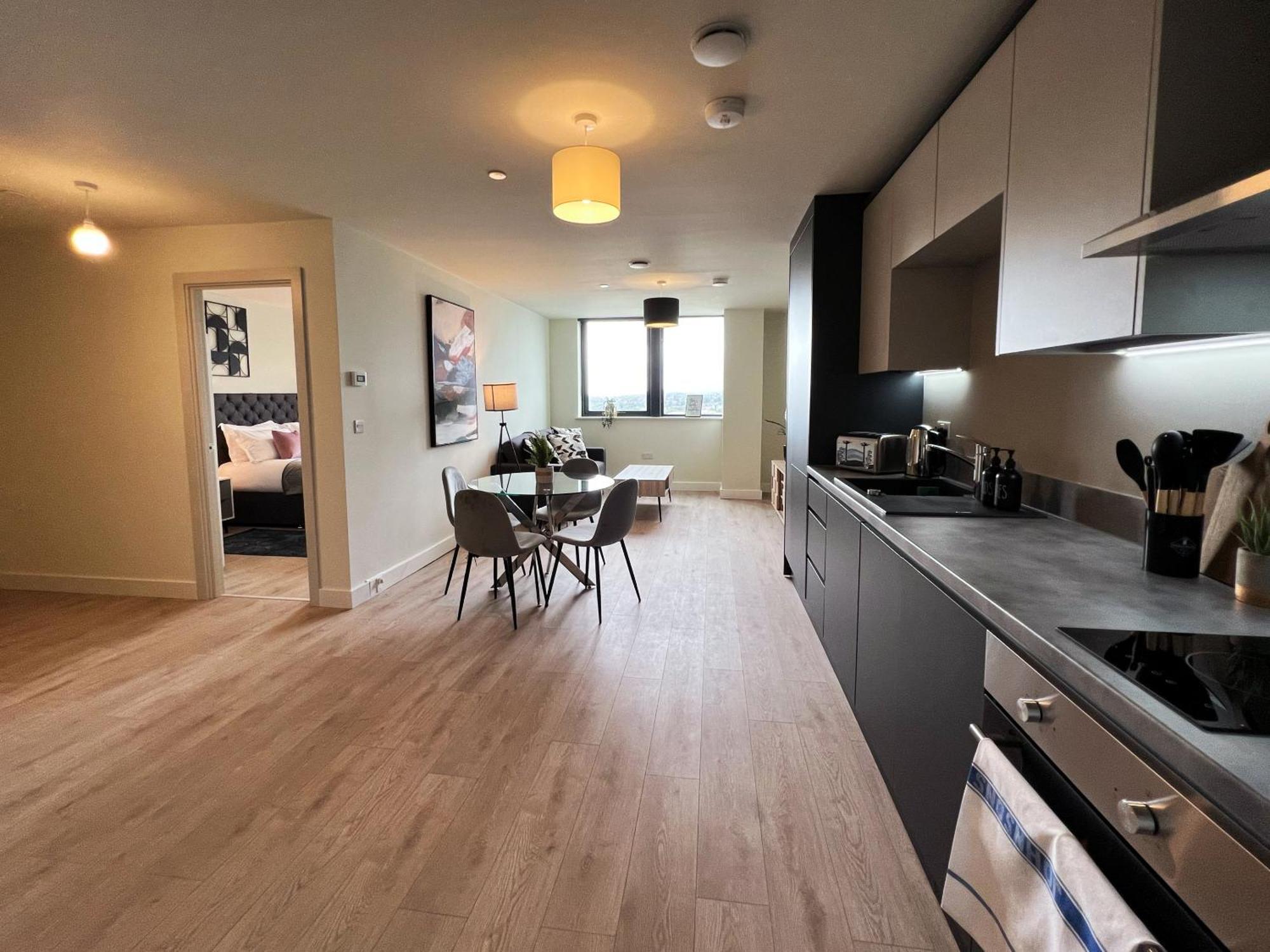 The Kaizen Apartment West Bromwich Room photo