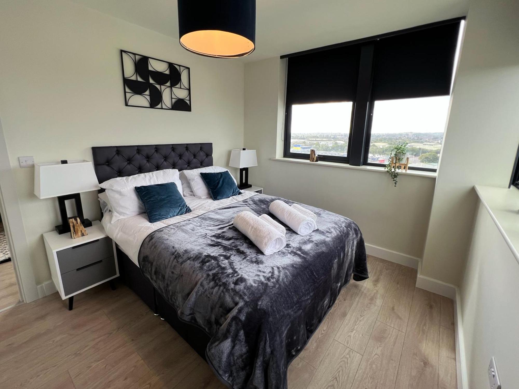 The Kaizen Apartment West Bromwich Exterior photo